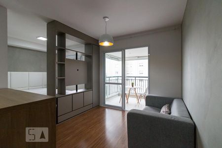 Sala de kitnet/studio para alugar com 1 quarto, 38m² em Jardim Flor da Montanha, Guarulhos