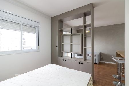 Quarto de kitnet/studio para alugar com 1 quarto, 38m² em Jardim Flor da Montanha, Guarulhos