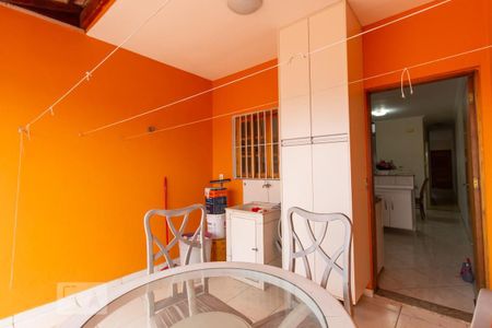 Casa para alugar com 220m², 3 quartos e 5 vagasÁrea de Serviço