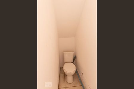 Casa para alugar com 220m², 3 quartos e 5 vagasBanheiro de Serviço