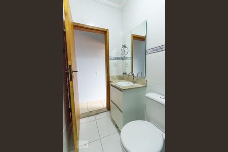 Casa para alugar com 220m², 3 quartos e 5 vagasBanheiro