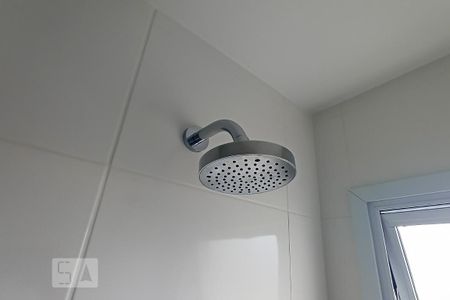 Apartamento para alugar com 66m², 2 quartos e 2 vagasDetalhe banheiro suíte - Chuveiro