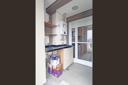 Varanda sala e área de serviço de apartamento para alugar com 2 quartos, 66m² em Bethaville I, Barueri