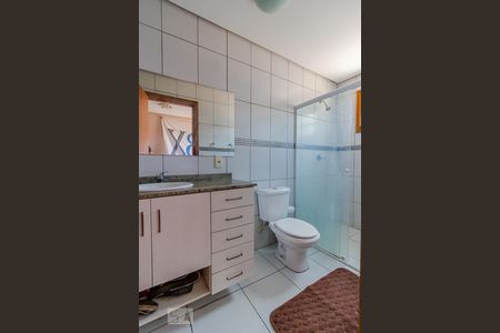 Casa à venda com 298m², 5 quartos e 3 vagasSuite