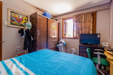 Quarto 1 de casa à venda com 5 quartos, 298m² em São José, Porto Alegre