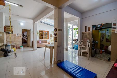 Casa à venda com 298m², 5 quartos e 3 vagasÁrea comum