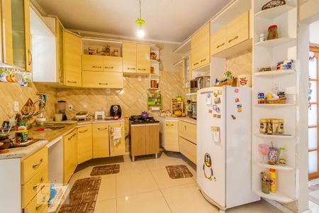 Casa à venda com 298m², 5 quartos e 3 vagasCozinha