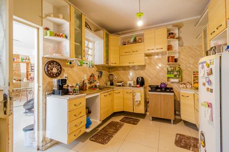 Casa à venda com 298m², 5 quartos e 3 vagasCozinha