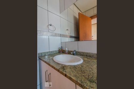 Casa à venda com 298m², 5 quartos e 3 vagasSuite