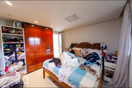 Suíte de casa para alugar com 4 quartos, 300m² em Gutierrez, Belo Horizonte