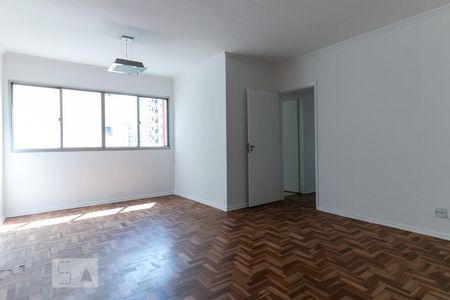 Apartamento à venda com 87m², 2 quartos e 1 vaga Apartamento à venda com 87m², 2 quartos e 1 vagaSala