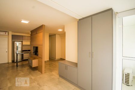Sala de apartamento para alugar com 1 quarto, 43m² em Centro, Campinas