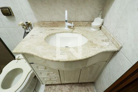 Casa à venda com 166m², 3 quartos e 2 vagasBanheiro Social