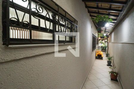 Casa à venda com 166m², 3 quartos e 2 vagasEntrada