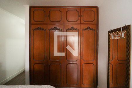 Casa à venda com 166m², 3 quartos e 2 vagasSuíte