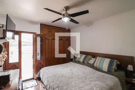 Casa à venda com 166m², 3 quartos e 2 vagasSuíte