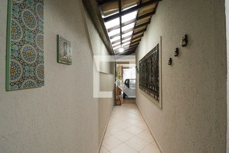 Casa à venda com 166m², 3 quartos e 2 vagasEntrada