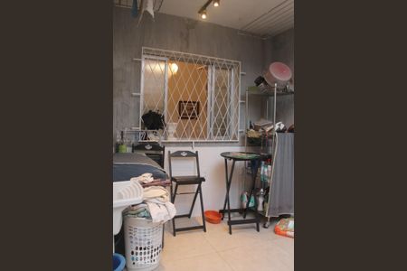 Casa de condomínio à venda com 150m², 3 quartos e sem vagaÁrea de Serviço