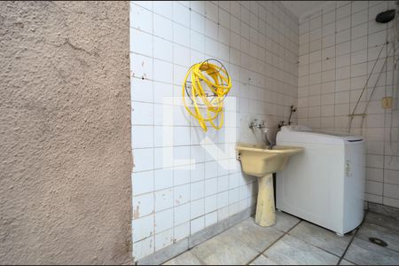 Casa à venda com 170m², 3 quartos e 3 vagasÁrea de Serviço