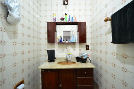 Casa à venda com 170m², 3 quartos e 3 vagasBanheiro da Suíte