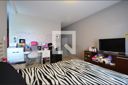 Casa à venda com 170m², 3 quartos e 3 vagasSuíte