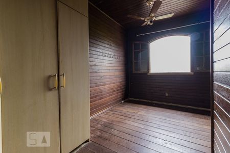 Dormitório2 de casa à venda com 3 quartos, 101m² em Cavalhada, Porto Alegre