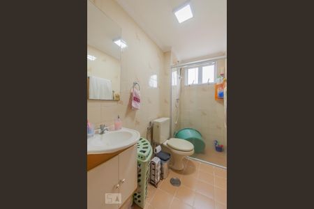 Banheiro de apartamento à venda com 2 quartos, 55m² em Conjunto Residencial Souza Queiroz, Campinas