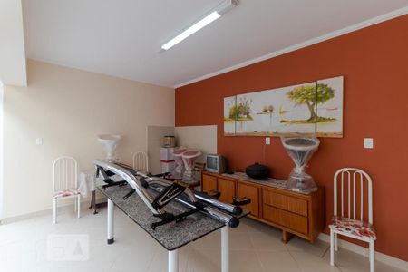 Casa à venda com 400m², 5 quartos e 4 vagas Casa à venda com 400m², 5 quartos e 4 vagasVaranda