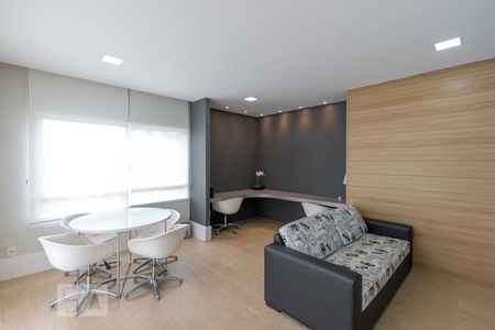 Apartamento à venda com 149m², 3 quartos e 3 vagas Apartamento à venda com 149m², 3 quartos e 3 vagasLan House