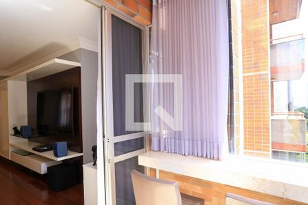 Varanda de apartamento para alugar com 3 quartos, 107m² em Anchieta, Belo Horizonte