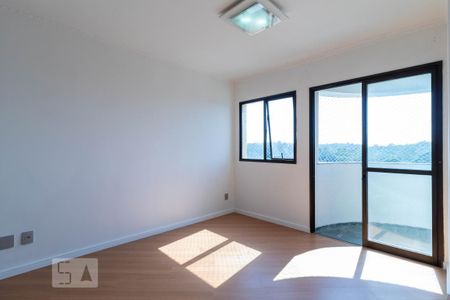 Sala de Estar de apartamento à venda com 3 quartos, 84m² em Jardim Santa Inês, São Paulo