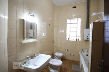 Casa à venda com 476m², 3 quartos e 3 vagasBanheiro