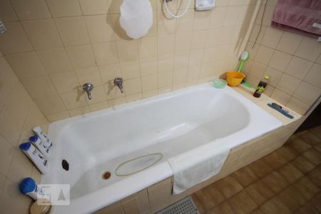 Casa à venda com 476m², 3 quartos e 3 vagasBanheiro