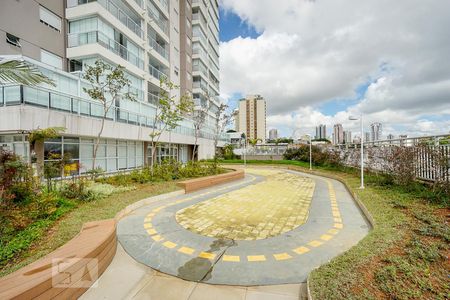 Apartamento à venda com 81m², 3 quartos e 2 vagas Apartamento à venda com 81m², 3 quartos e 2 vagasPista de cooper