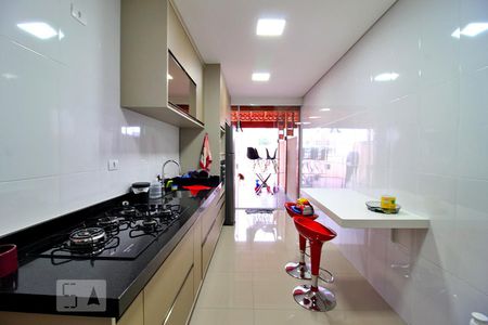 Apartamento à venda com 110m², 2 quartos e 2 vagasCozinha