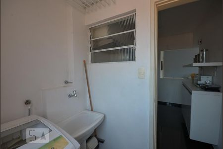 Apartamento à venda com 60m², 1 quarto e sem vaga Apartamento à venda com 60m², 1 quarto e sem vagaArea de Serviço