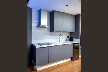 Sala/Cozinha de apartamento para alugar com 1 quarto, 68m² em Recreio dos Bandeirantes, Rio de Janeiro