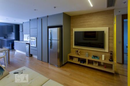 Sala/Cozinha de apartamento para alugar com 1 quarto, 68m² em Recreio dos Bandeirantes, Rio de Janeiro