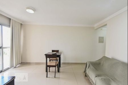 Apartamento para alugar com 67m², 3 quartos e 1 vagaSala