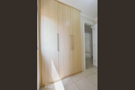 Apartamento para alugar com 67m², 3 quartos e 1 vagaQuarto 03