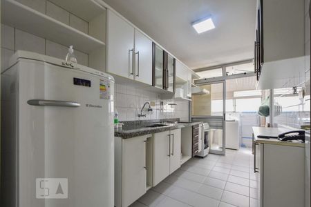 Apartamento para alugar com 67m², 3 quartos e 1 vagaCozinha