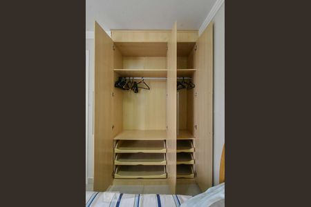 Apartamento para alugar com 67m², 3 quartos e 1 vagaQuarto 01