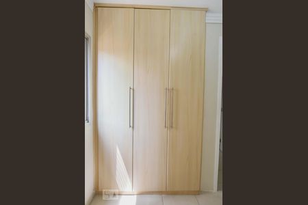 Apartamento para alugar com 67m², 3 quartos e 1 vagaQuarto 03