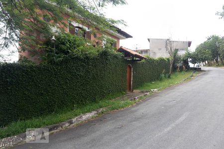 Casa para alugar com 1000m², 5 quartos e 5 vagasFachada