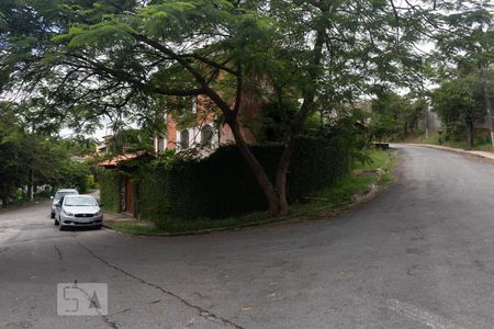 Casa para alugar com 1000m², 5 quartos e 5 vagasFachada
