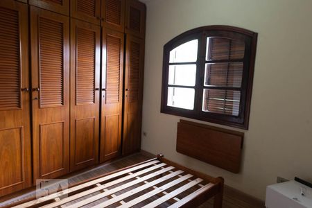 Casa para alugar com 1000m², 5 quartos e 5 vagasQuarto 2