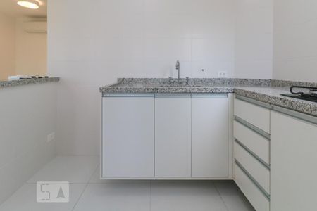 Cozinha de apartamento para alugar com 2 quartos, 52m² em Pinheiros, São Paulo