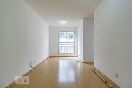 Sala de apartamento para alugar com 2 quartos, 50m² em Taquara, Rio de Janeiro