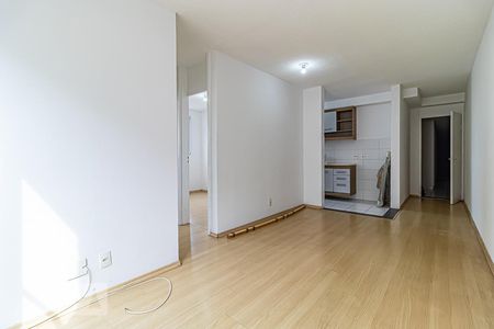 Sala de apartamento para alugar com 2 quartos, 50m² em Taquara, Rio de Janeiro