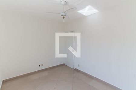 Apartamento à venda com 100m², 3 quartos e 1 vagaQuarto 2  